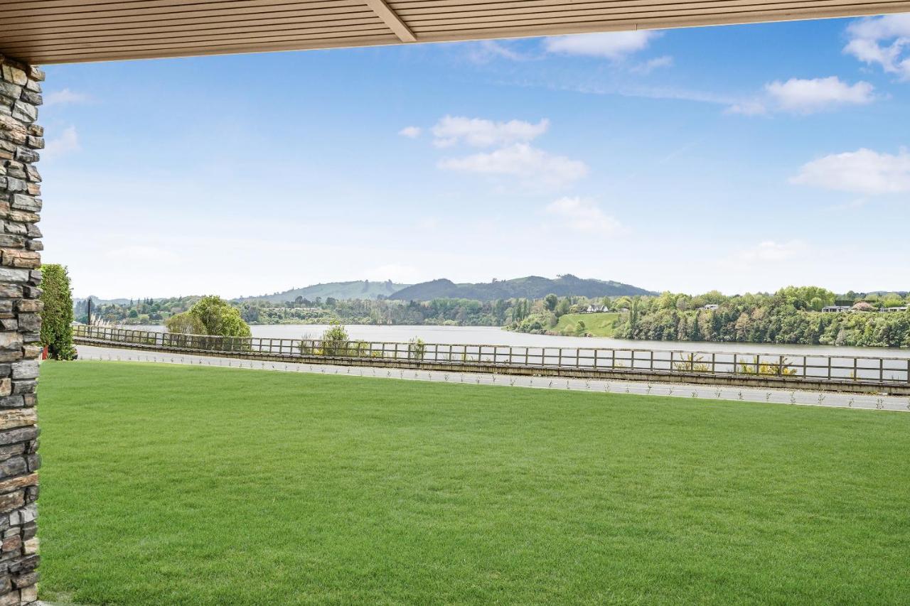 Lakeside Karapiro Downstairs Apartment Cambridge Exterior foto
